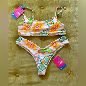 Blackbough Swim Bikini set sz M- BRAND NEW WITH TAGS